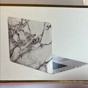 Marble Gray & White MacBook Pro Laptop Cover – Protective Hard Shell Case